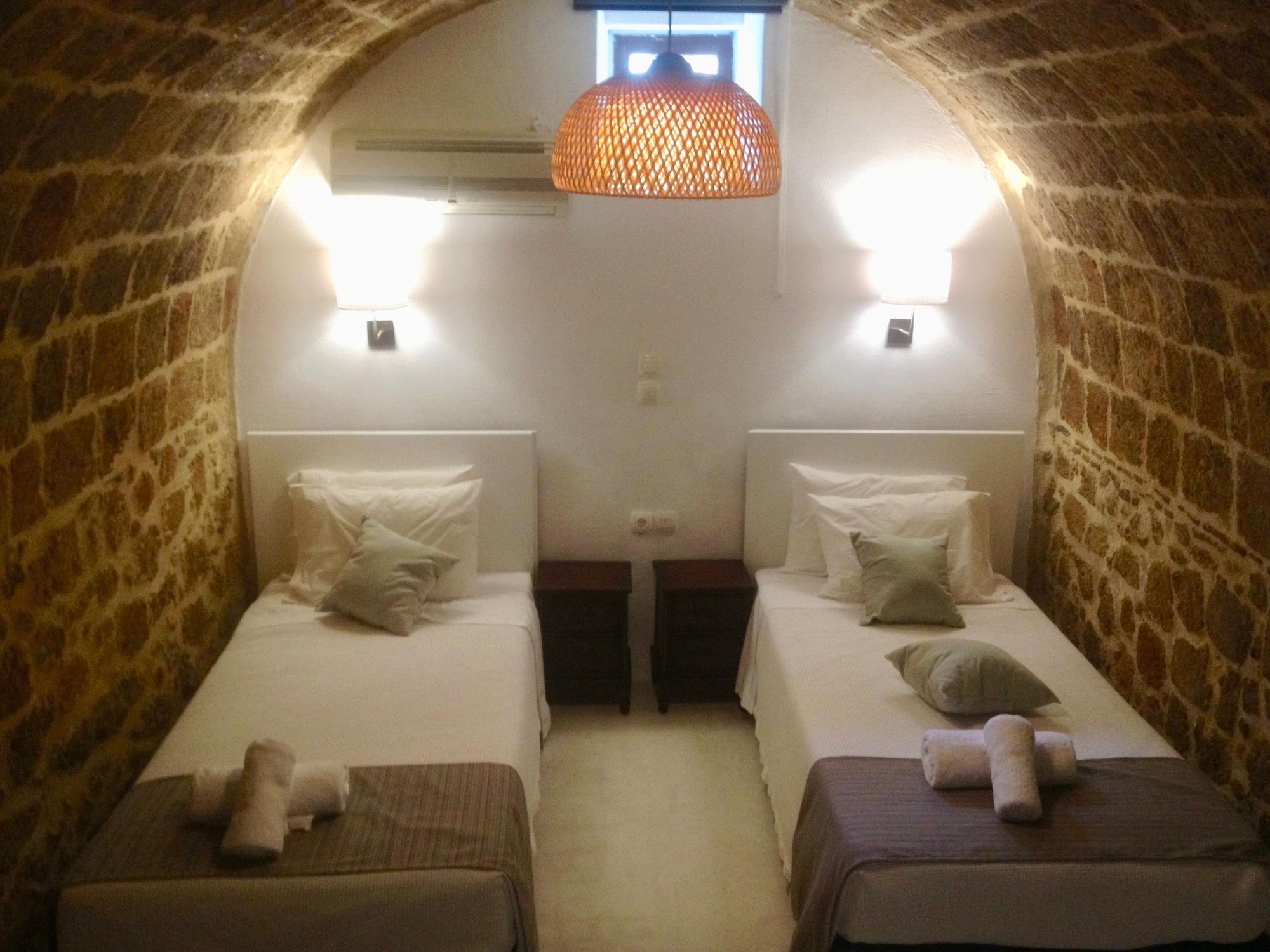 Auberge 32 Old Town Rhodes City المظهر الخارجي الصورة